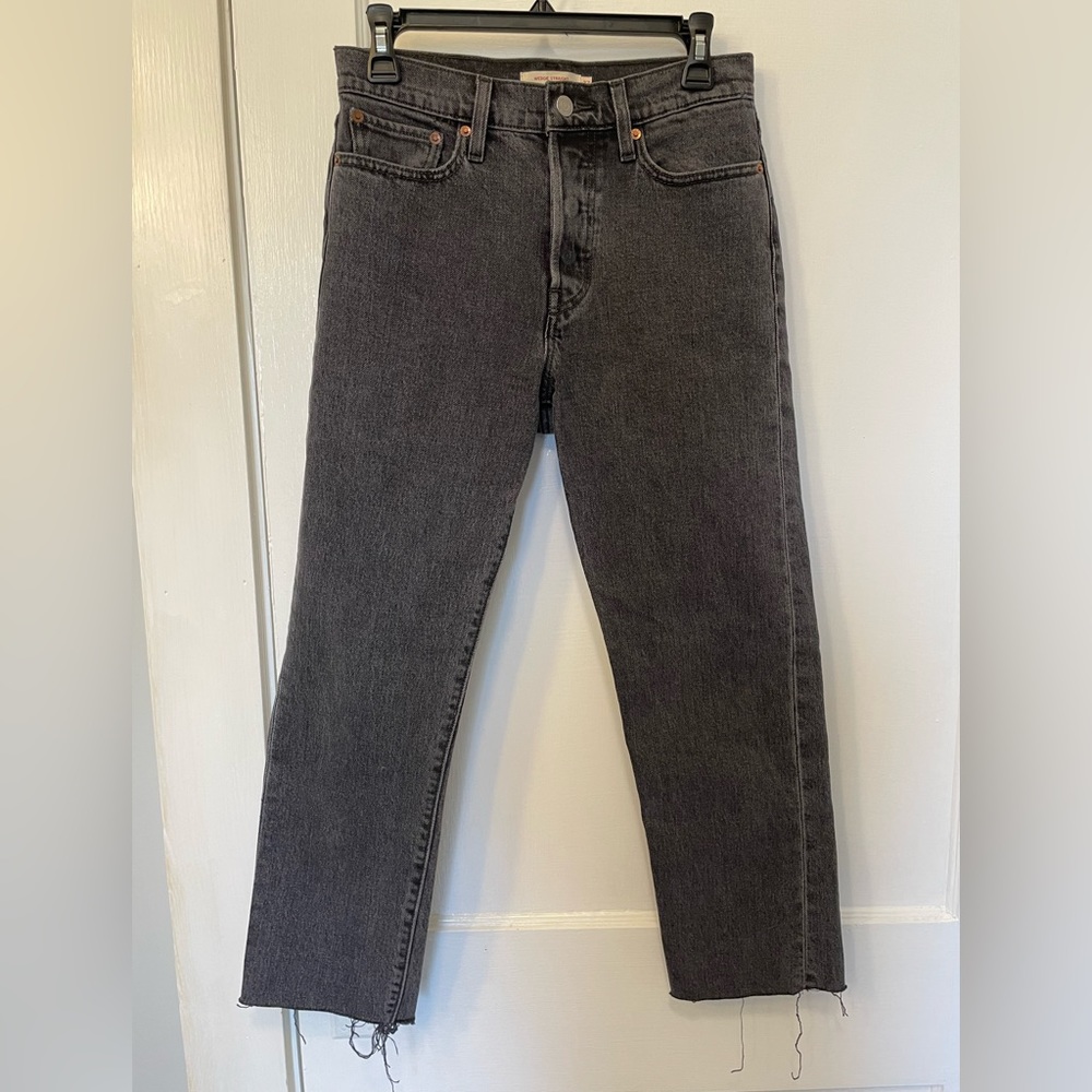 Levi’s Wedgie Straight Jeans Medium Wash Black Size 27